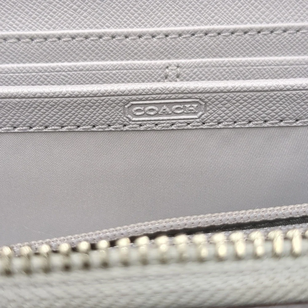 Coach Taylor Exotic Accordion Wallet -  F50674)